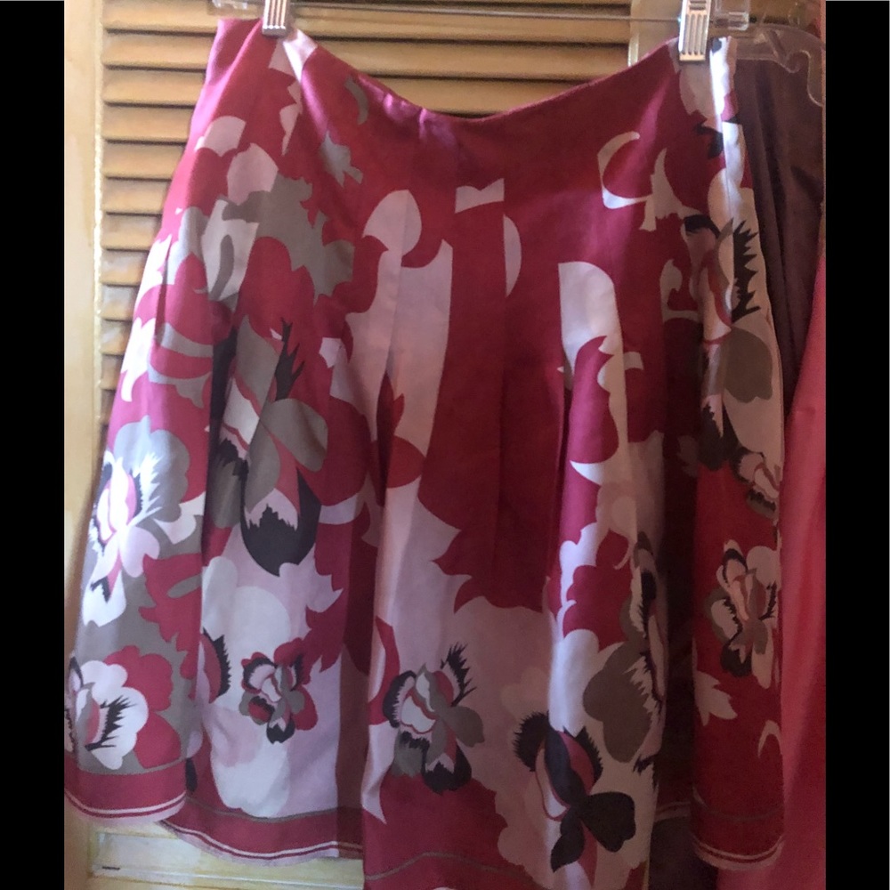 Silk Elie Tahari skirt